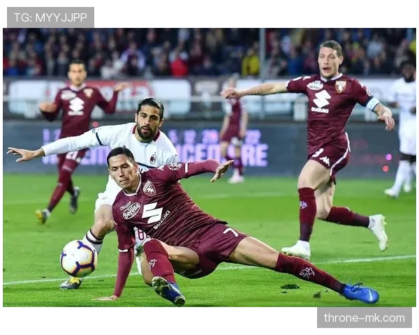 那不勒斯球迷对 Osimhen 热情